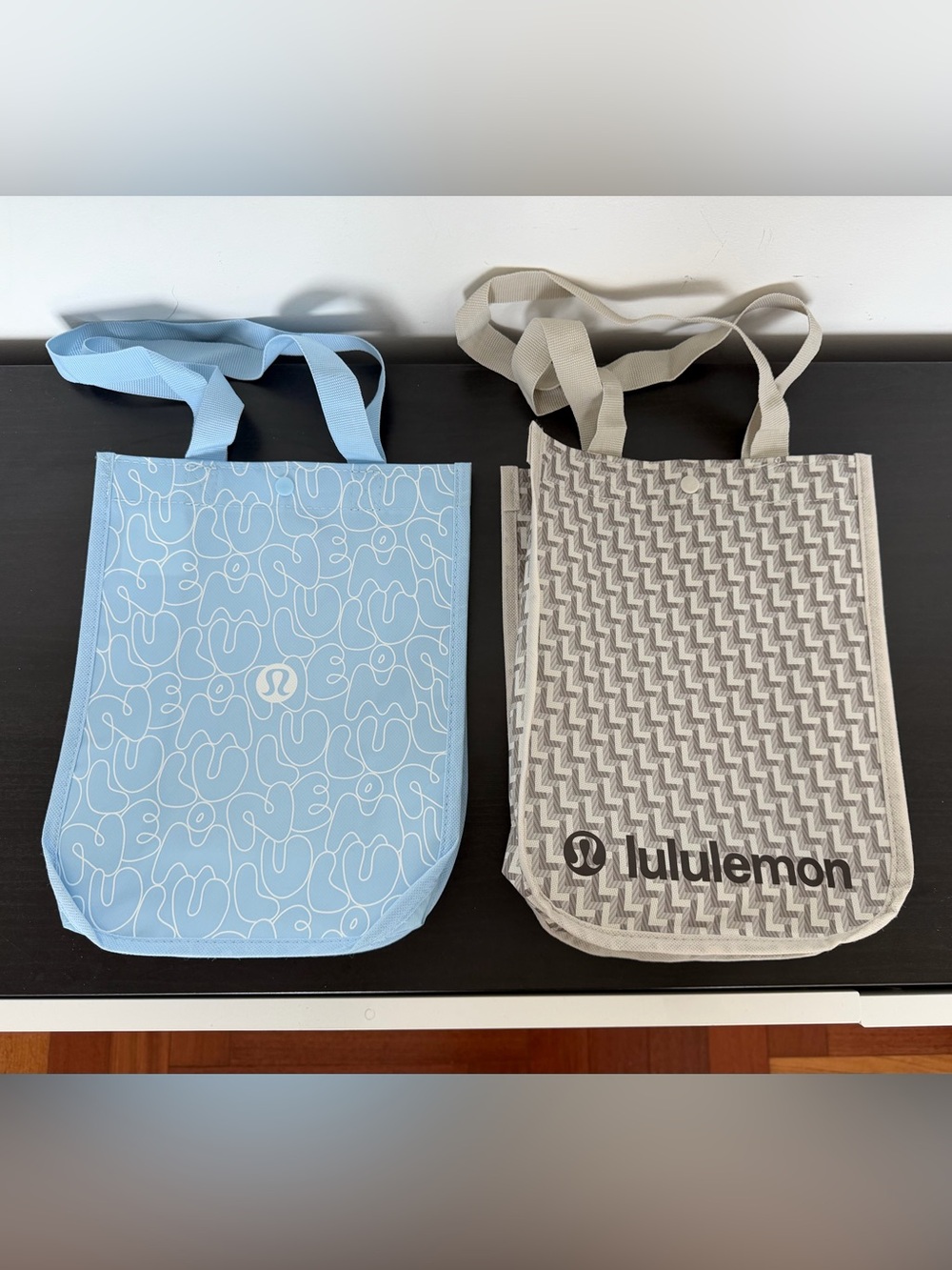 lululemon athletica Light Blue and Cream Patterned Tote Duo - Reusable Bags